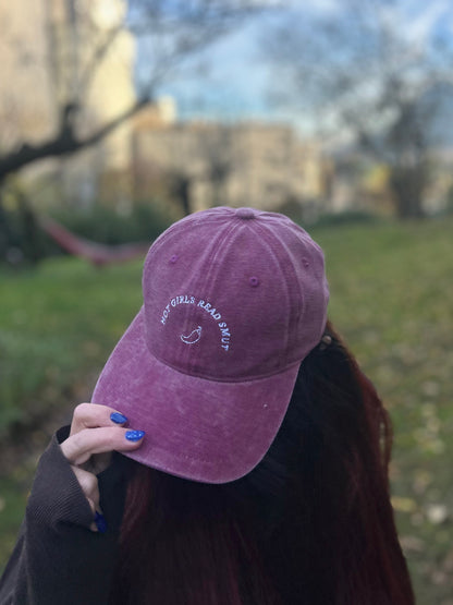 Cappello Hot girls read smut